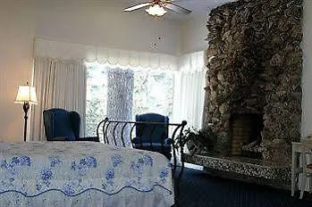 Ambassador Lake Tahoe Саус Лэйк Тахо 2*,  США